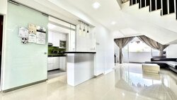 Blk 705 Hougang Avenue 2 (Hougang), HDB Executive #456709731